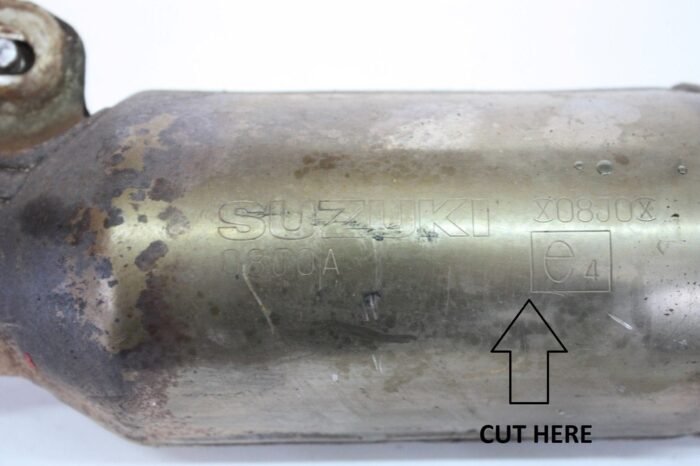 CUT-HERE-Suzuki-GSR-750-De-cat-Pipes-6