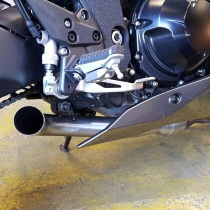 Kawasaki-Ninja-1000SX-Motorbike-Exhaust-by-Max-Torque-Cans-UK-10