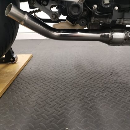 Suzuki-GSR-750-De-cat-Pipes-by-Max-Torque-Cans-UK-3