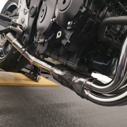 Suzuki-GSR-750-De-cat-Pipes-by-Max-Torque-Cans-UK-4